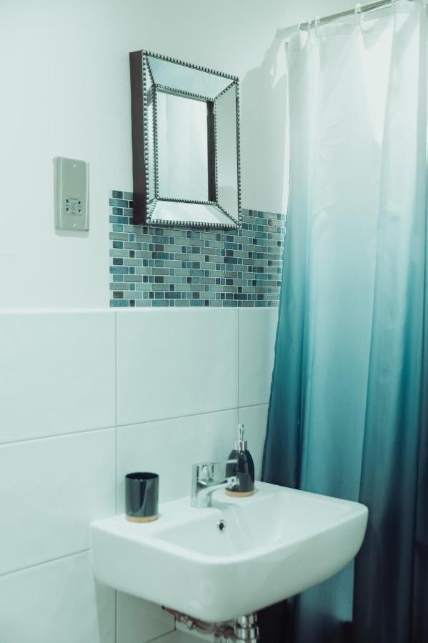 Bv Rare 3 Bedrooms At Conditioning House Bradford Perfect For Contractors Dış mekan fotoğraf